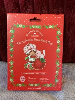 Strawberry Awake Face Mask Pack - Red